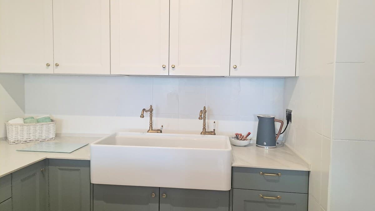 Family Stylish — 3-Bedroom Off Main Street — photo 2