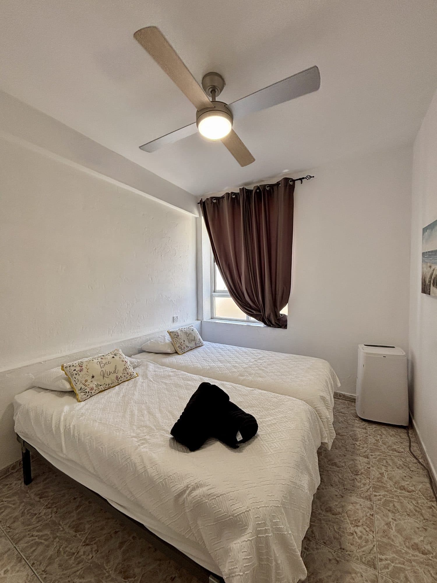 Family Stylish — 3-Bedroom Off Main Street — photo 13